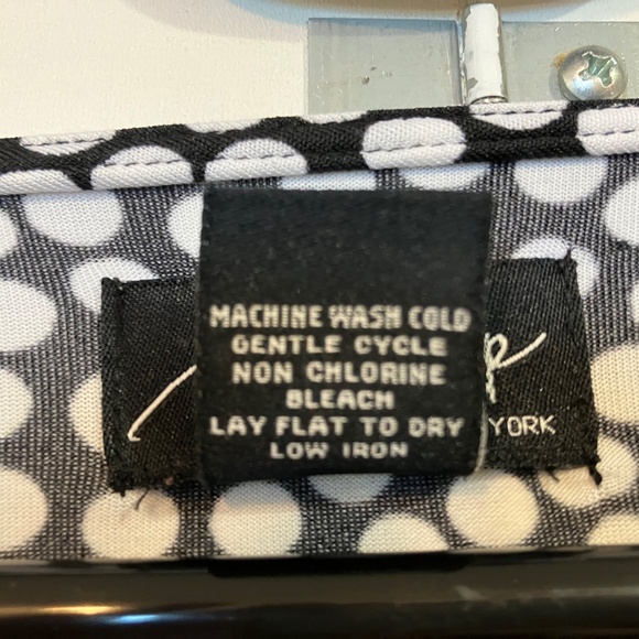 💲⬇️ Russell Kemp New York Black & White Polka Dot Top - Picture 8 of 8